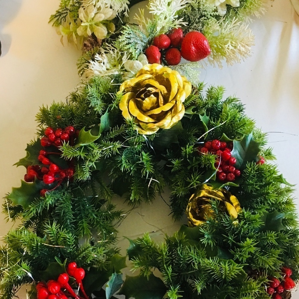 (2) Christmas Candle Ring Decor